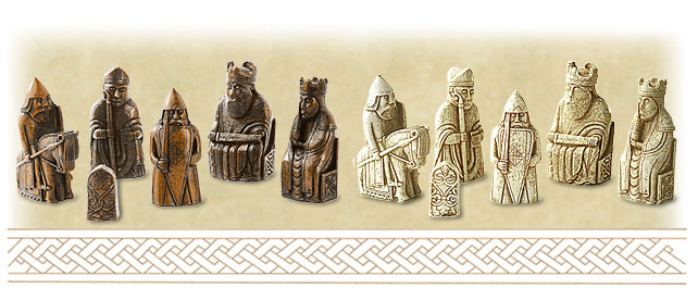 その他 THE LEWIS CHESSMEN MINIIATURE SET Lewis Chessmen Replica Chess Set and Board - Antique Aged